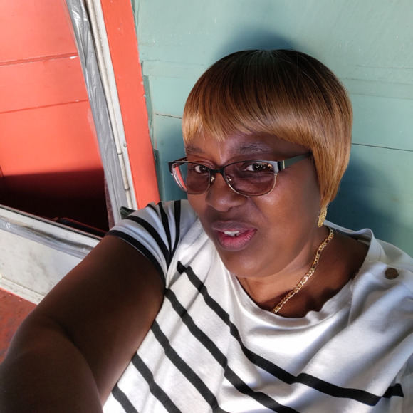 Meet your Posher, Deborah - Picture 1 of 1